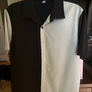 Button down black and white tee